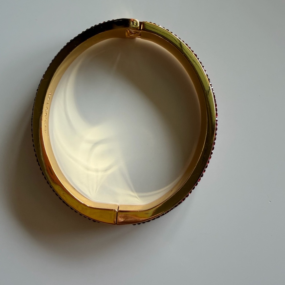 Ruby-Red Cherry Crystal Hinge Magnetic Clamp Brac… - image 2